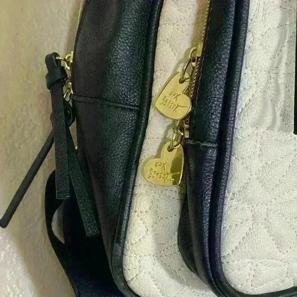 Betsey Johnson White Black Quilted Backpack Small - Picture 6 of 16
